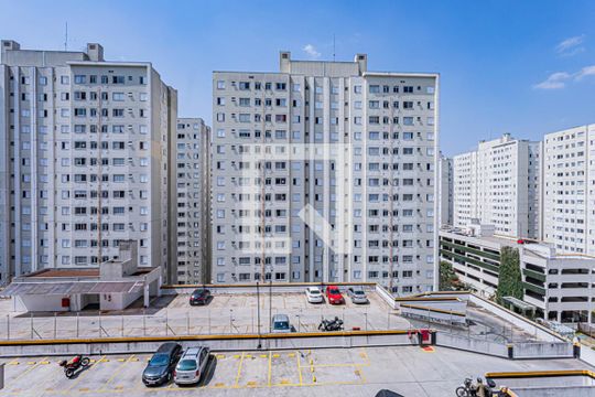 Vista Sala de apartamento à venda com 2 quartos, 44m² em Jardim Iris, São Paulo