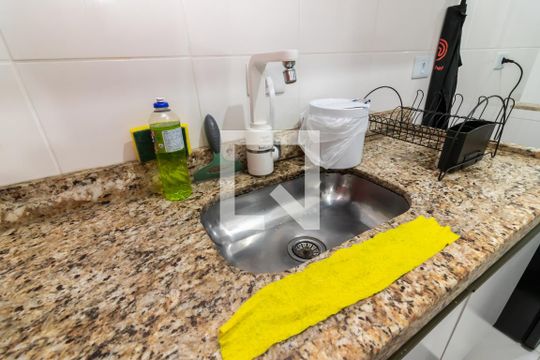 Cozinha de apartamento à venda com 2 quartos, 40m² em Vila Isolina Mazzei, São Paulo