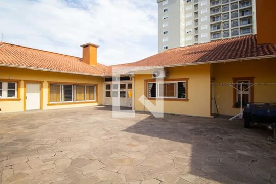 Área comum de casa à venda com 4 quartos, 400m² em Centro, São Leopoldo