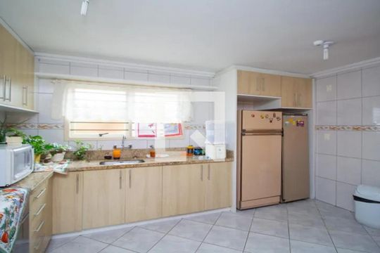 Cozinha de casa à venda com 4 quartos, 400m² em Centro, São Leopoldo
