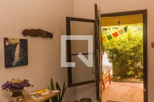 Sala de casa à venda com 3 quartos, 146m² em Centro, São Leopoldo