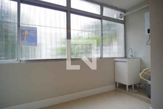 Sala - Varanda de apartamento para alugar com 3 quartos, 117m² em Moinhos de Vento, Porto Alegre