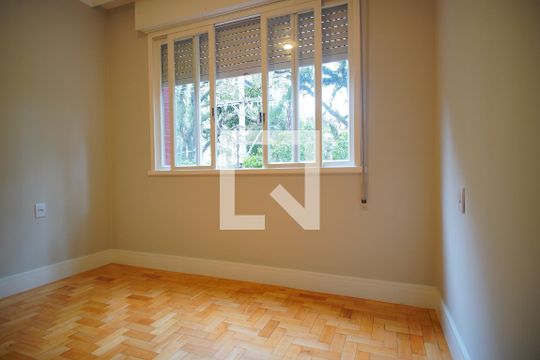 Quarto 1 de apartamento para alugar com 3 quartos, 117m² em Moinhos de Vento, Porto Alegre