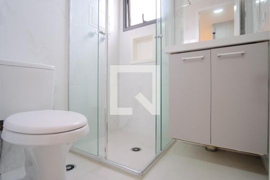 Banheiro de kitnet/studio à venda com 1 quarto, 29m² em Vila Esperança, São Paulo