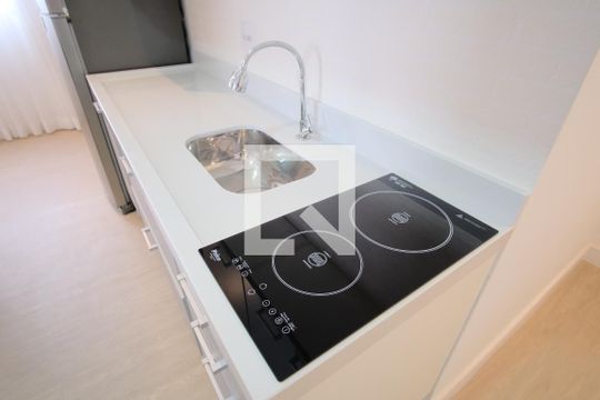 Cozinha de kitnet/studio à venda com 1 quarto, 29m² em Vila Esperança, São Paulo