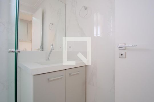 Banheiro de kitnet/studio à venda com 1 quarto, 29m² em Vila Esperança, São Paulo