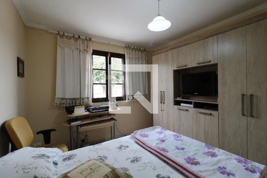 Quarto 1 de casa à venda com 3 quartos, 144m² em Vila Cecília Maria, Santo André