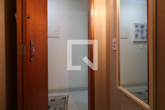 Lavabo de casa à venda com 3 quartos, 144m² em Vila Cecília Maria, Santo André