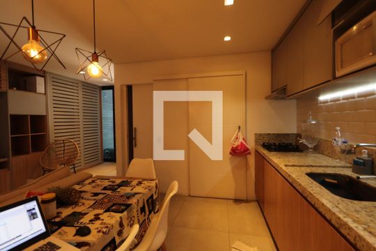 Sala/Cozinha de casa para alugar com 4 quartos, 550m² em Parque São Jorge, São Paulo