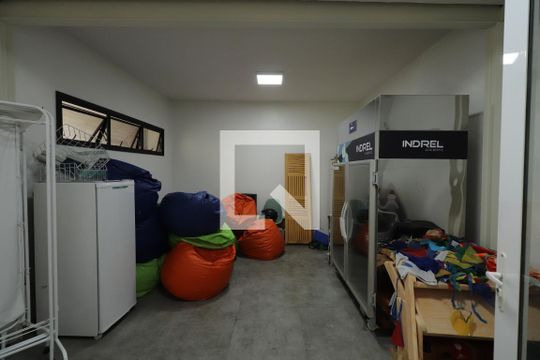 Quarto de serviço de casa para alugar com 4 quartos, 550m² em Parque São Jorge, São Paulo