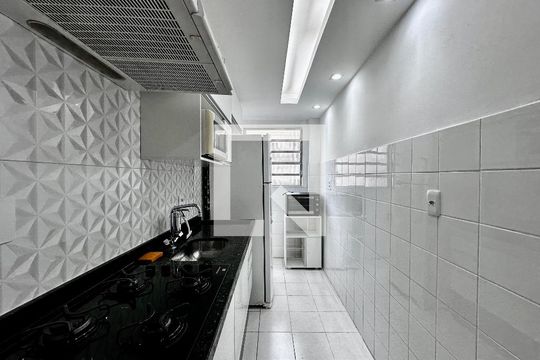 Cozinha de apartamento para alugar com 1 quarto, 43m² em Alto da Boa Vista, São Paulo