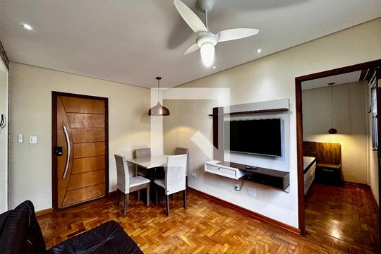 Sala de apartamento para alugar com 1 quarto, 43m² em Alto da Boa Vista, São Paulo