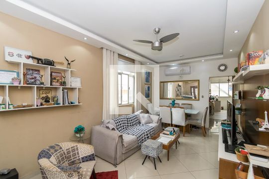 Casa à venda com 3 quartos, 155m² em Penha Circular, Rio de Janeiro