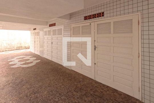 Área Comum - Garagem Priivativa de apartamento para alugar com 3 quartos, 132m² em Boqueirão, Santos