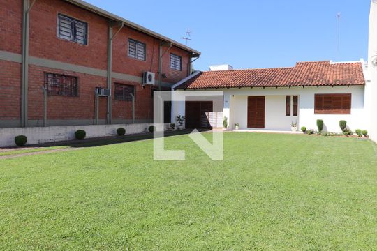 Fachada de casa à venda com 2 quartos, 93m² em Operário, Novo Hamburgo