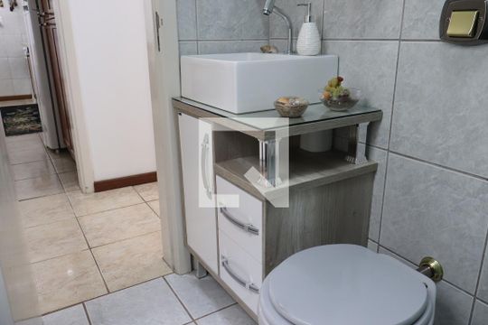 Banheiro de casa à venda com 2 quartos, 93m² em Operário, Novo Hamburgo