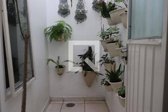 Jardim interno de casa à venda com 2 quartos, 93m² em Operário, Novo Hamburgo