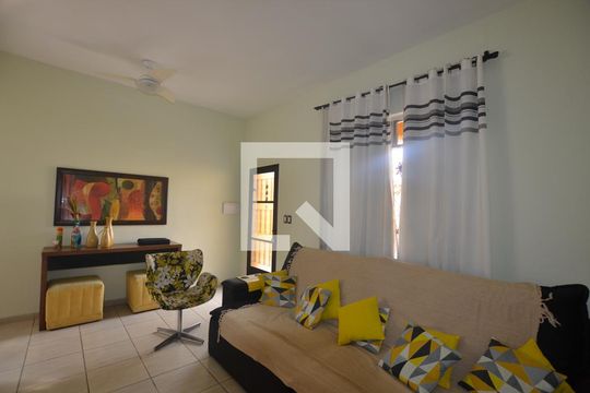 Sala de casa à venda com 3 quartos, 240m² em Vila Kosmos, Rio de Janeiro