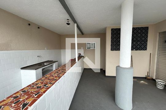 Área comum de apartamento para alugar com 2 quartos, 70m² em Cascadura, Rio de Janeiro