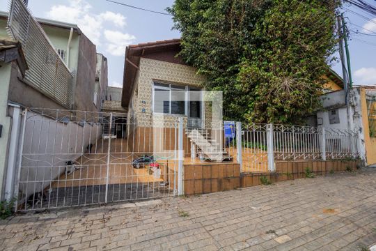 Fachada de casa à venda com 2 quartos, 197m² em Vila Costa Melo, São Paulo