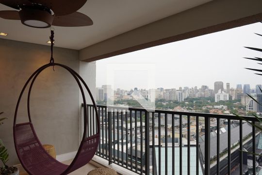 Área comum de kitnet/studio para alugar com 1 quarto, 24m² em Pinheiros, São Paulo