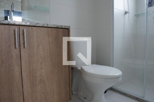 Banheiro da Suite de kitnet/studio para alugar com 1 quarto, 24m² em Pinheiros, São Paulo