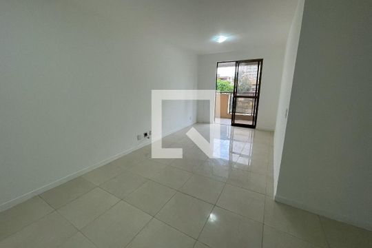 Apartamento para alugar com 2 quartos, 103m² em Jardim Vinte E Cinco de Agosto, Duque de Caxias
