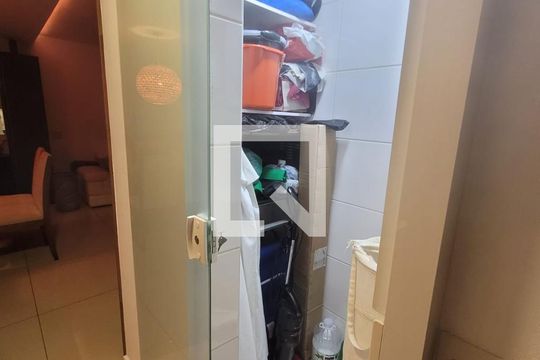 Despensa de apartamento à venda com 3 quartos, 180m² em Itaipu, Niterói