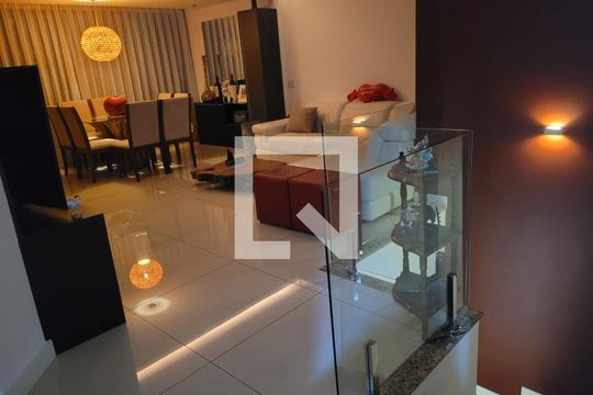 Apartamento à venda com 3 quartos, 180m² em Itaipu, Niterói