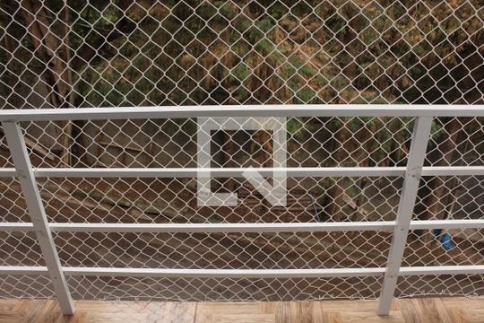 Sacada de casa de condomínio para alugar com 3 quartos, 160m² em Chácara Canta Galo, Cotia