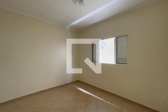Quarto 2 de casa para alugar com 2 quartos, 72m² em Jardim Pedro José Nunes, São Paulo