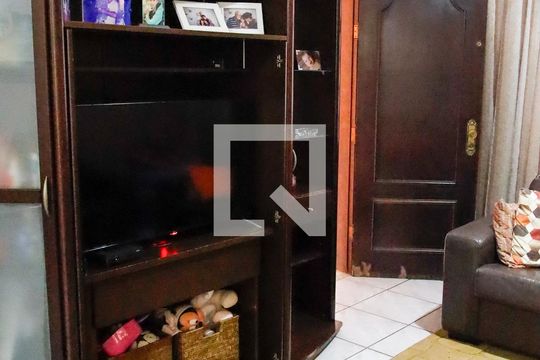 sala de casa à venda com 3 quartos, 280m² em Jardim das Flores, Osasco
