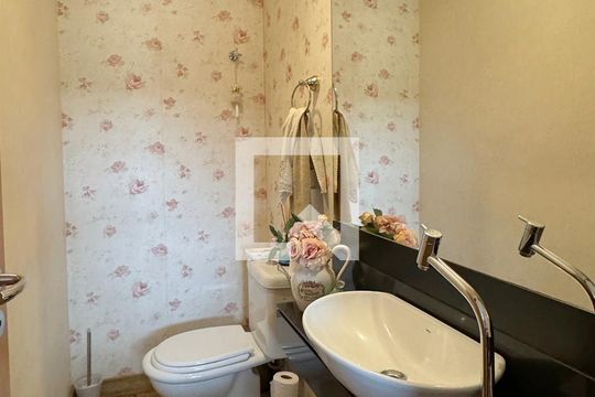 Lavabo de apartamento para alugar com 3 quartos, 133m² em Tamboré, Santana de Parnaíba