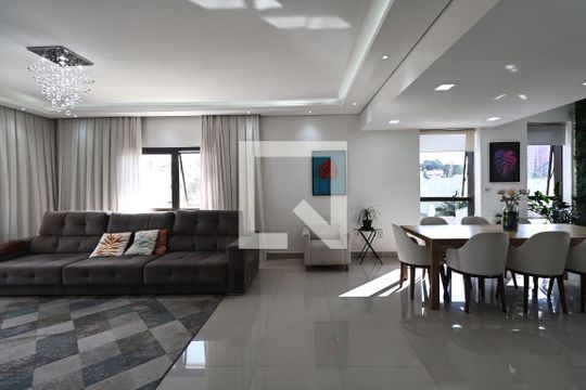 Sala de apartamento à venda com 4 quartos, 198m² em Vila Bastos, Santo André