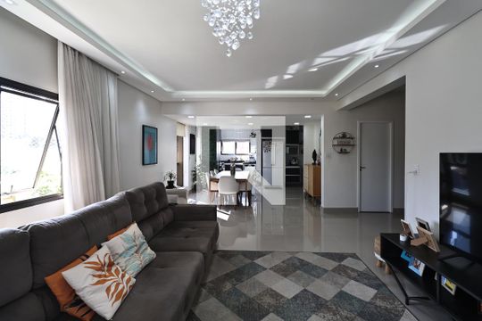 Sala de apartamento à venda com 4 quartos, 198m² em Vila Bastos, Santo André