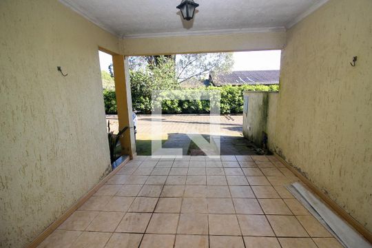 Garagem de casa de condomínio à venda com 3 quartos, 111m² em Serraria, Porto Alegre