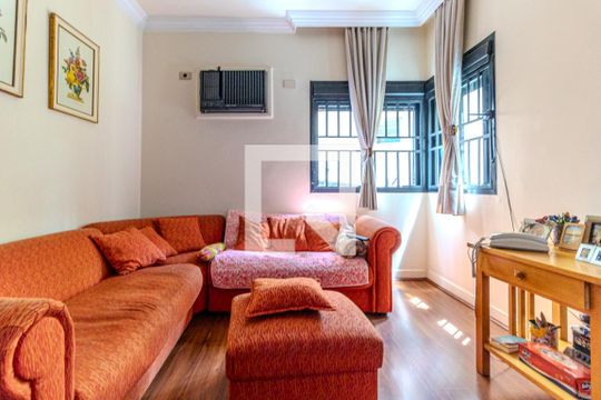 Suíte 1 de apartamento para alugar com 3 quartos, 220m² em Higienópolis, São Paulo