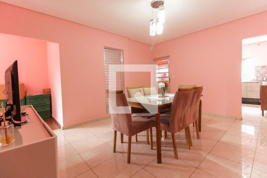 Casa à venda com 3 quartos, 130m² em Jardim Sao Carlos (zona Leste), São Paulo