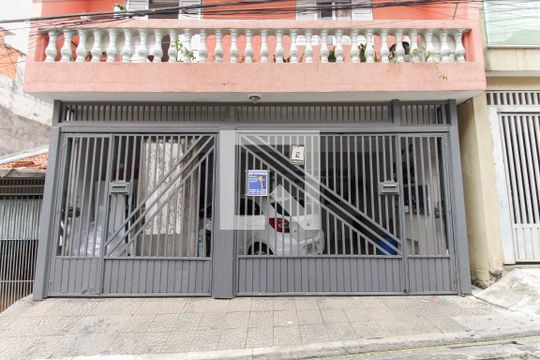 Fachada de casa à venda com 3 quartos, 130m² em Jardim Sao Carlos (zona Leste), São Paulo