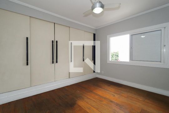 Suíte 1 de casa para alugar com 3 quartos, 190m² em Morumbi, São Paulo