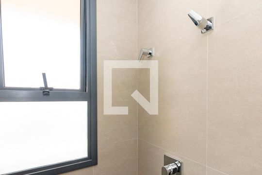 Banheiro da Suíte de apartamento para alugar com 1 quarto, 39m² em Vila da Serra, Nova Lima