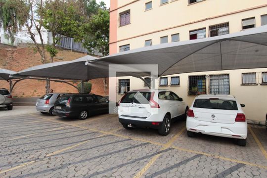 Garagem de apartamento à venda com 2 quartos, 65m² em Jardim Guanabara, Belo Horizonte
