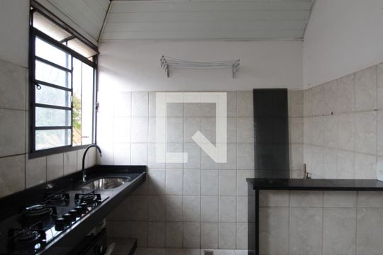 Cozinha e Área de Serviço de apartamento à venda com 2 quartos, 65m² em Jardim Guanabara, Belo Horizonte