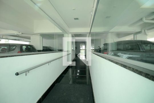 Área comum - Rampa de apartamento à venda com 3 quartos, 60m² em Fernão Dias, Belo Horizonte