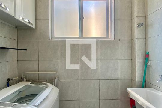 Área de Serviço de apartamento para alugar com 2 quartos, 72m² em Havaí, Belo Horizonte