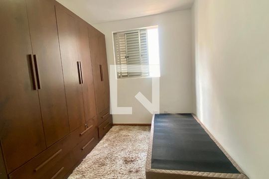 Quarto 2 de apartamento para alugar com 2 quartos, 72m² em Havaí, Belo Horizonte
