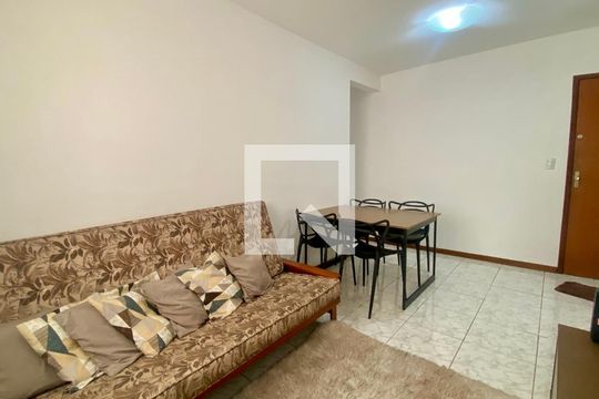 Sala de apartamento para alugar com 2 quartos, 72m² em Havaí, Belo Horizonte