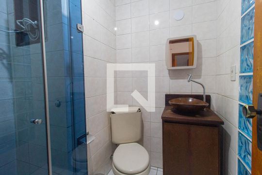 Banheiro de apartamento à venda com 2 quartos, 66m² em Fião, São Leopoldo