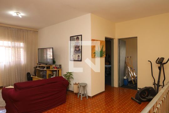Sala de casa à venda com 3 quartos, 350m² em Cidade Líder, São Paulo