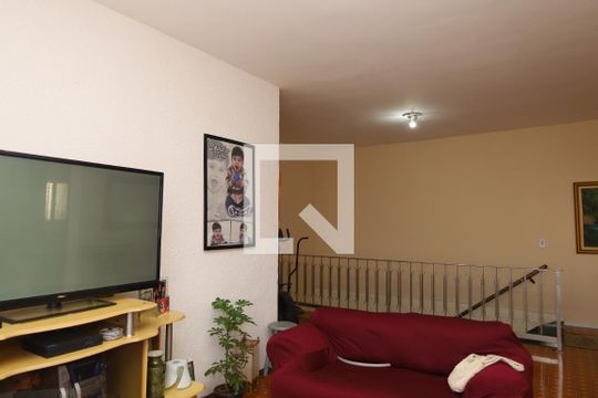 Sala de casa à venda com 3 quartos, 350m² em Cidade Líder, São Paulo
